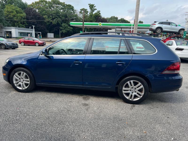 Volkswagen Jetta SportWagen 2.0L TDI 2011