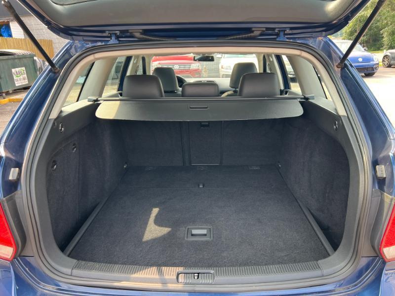 Volkswagen Jetta SportWagen 2.0L TDI 2011