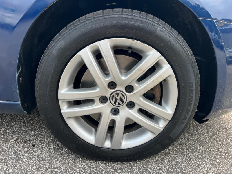 Volkswagen Jetta SportWagen 2.0L TDI 2011