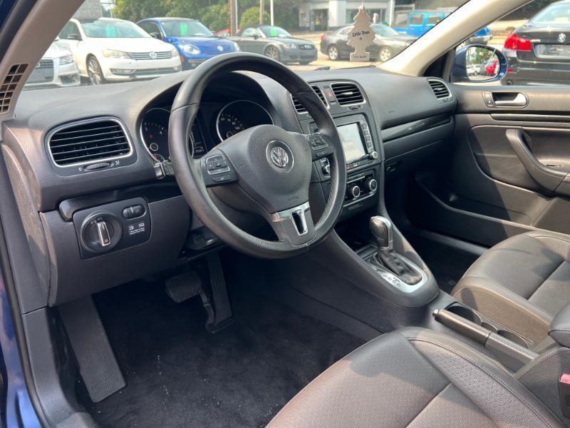 Volkswagen Jetta SportWagen 2.0L TDI 2011