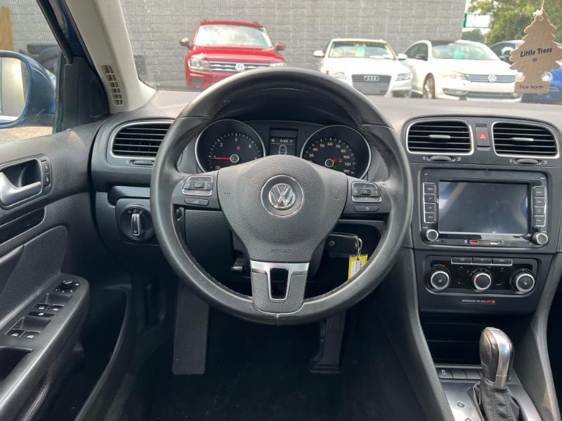 Volkswagen Jetta SportWagen 2.0L TDI 2011