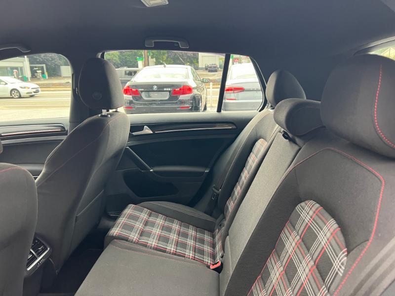 Volkswagen Golf GTI S 6M 4-Door 2017