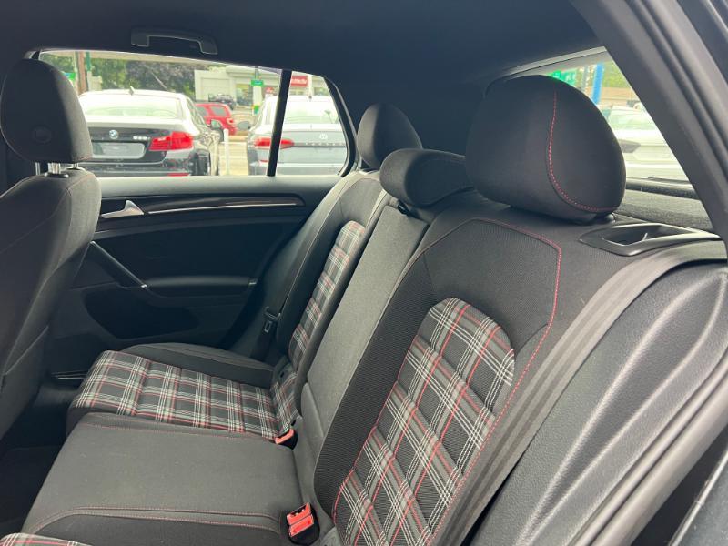 Volkswagen Golf GTI S 6M 4-Door 2017