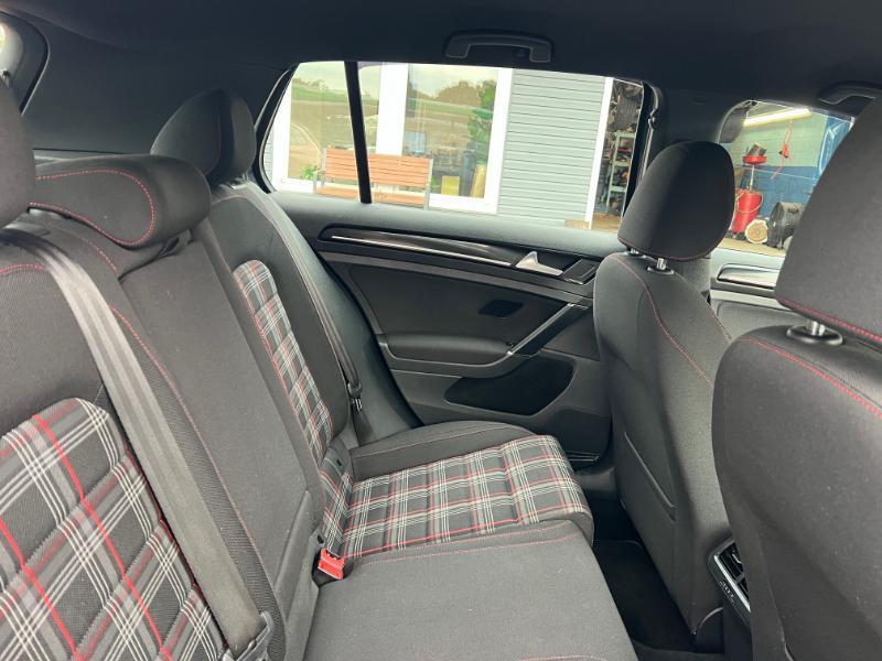 Volkswagen Golf GTI S 6M 4-Door 2017