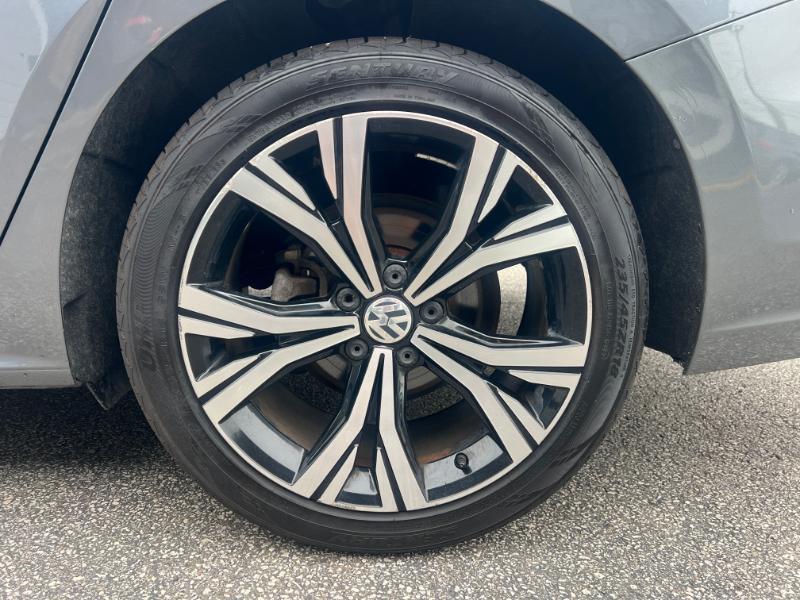 Volkswagen Passat SE 2022