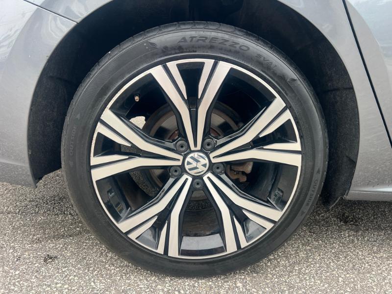 Volkswagen Passat SE 2022
