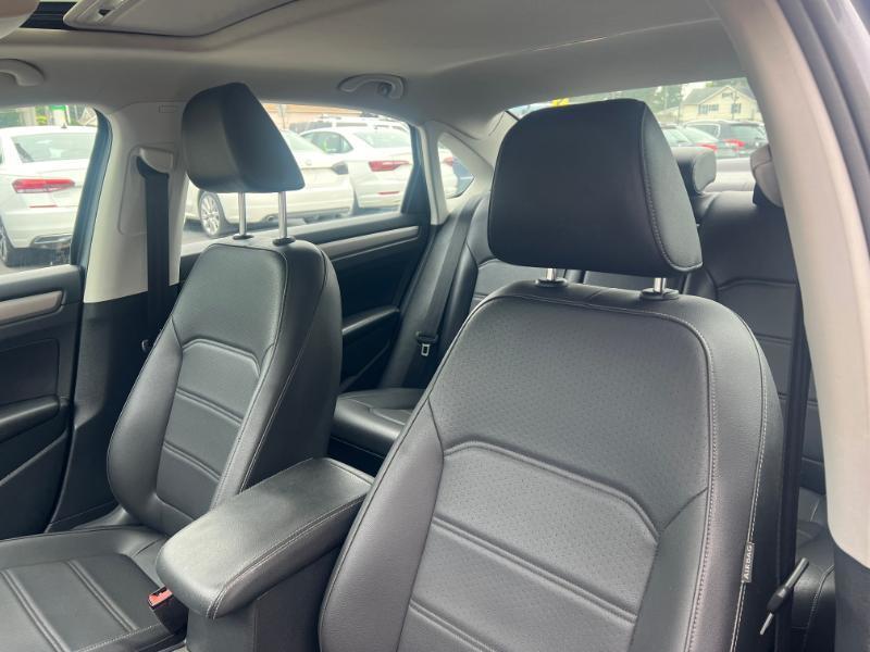 Volkswagen Passat SE 2022