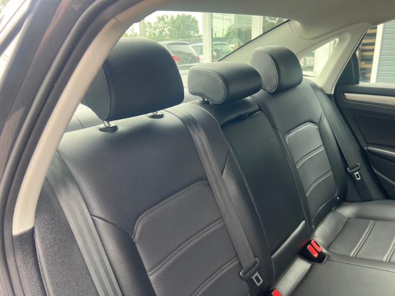 Volkswagen Passat SE 2022