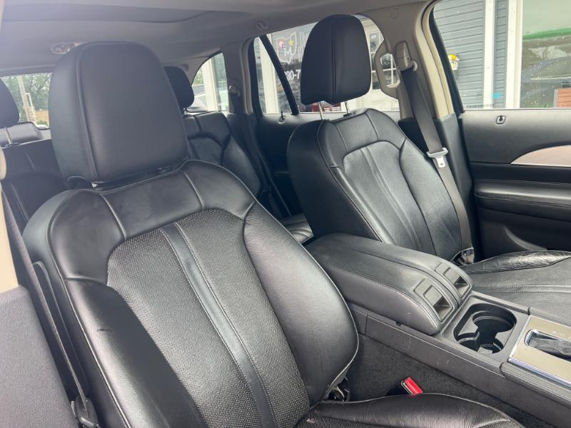 Lincoln MKX AWD 2011