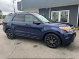 Ford Explorer Base FWD 2011