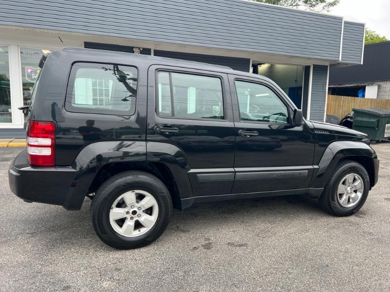 Jeep Liberty Sport 4WD 2012