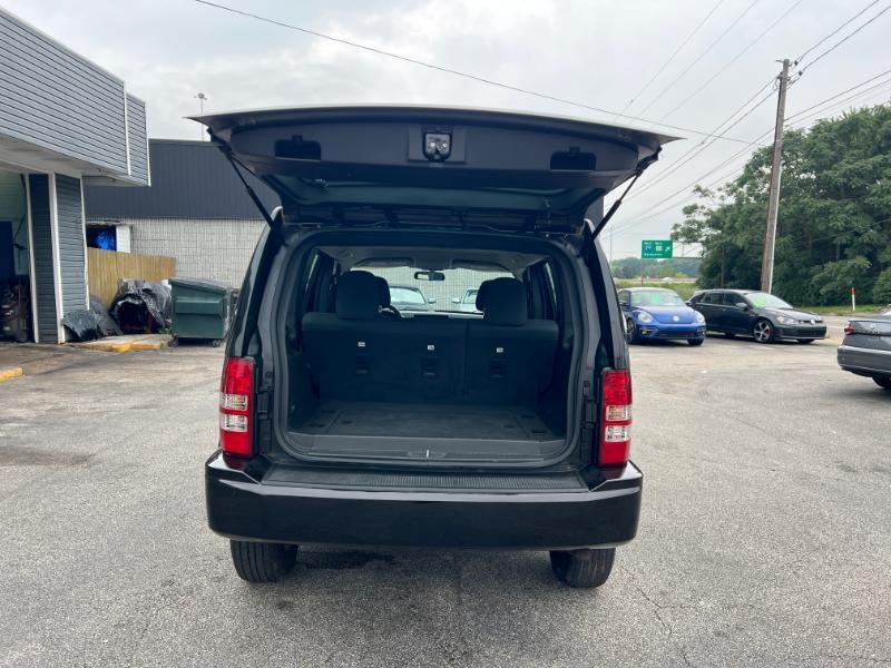 Jeep Liberty Sport 4WD 2012