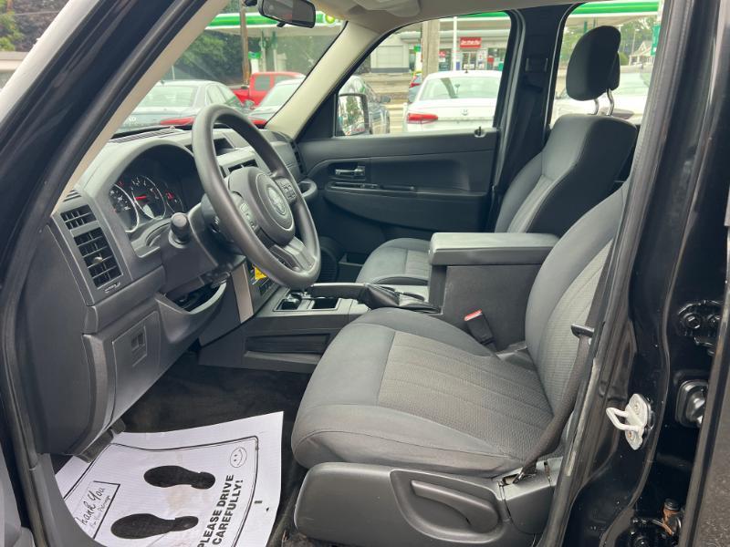 Jeep Liberty Sport 4WD 2012