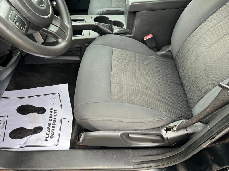 Jeep Liberty Sport 4WD 2012