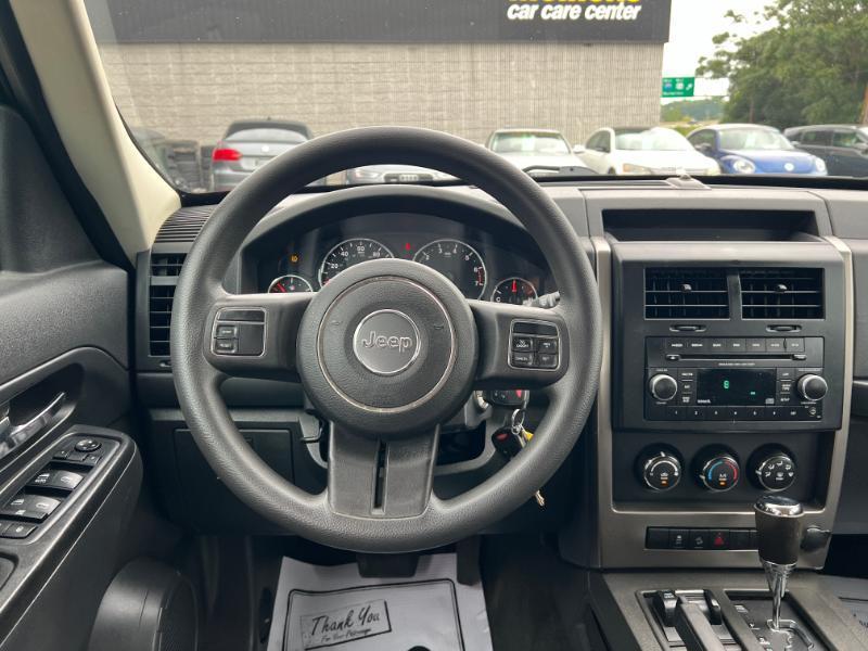 Jeep Liberty Sport 4WD 2012