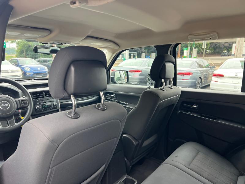 Jeep Liberty Sport 4WD 2012