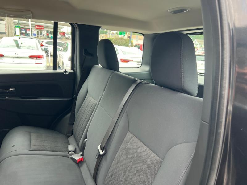 Jeep Liberty Sport 4WD 2012