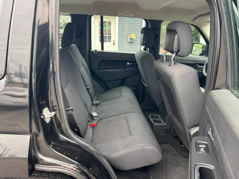 Jeep Liberty Sport 4WD 2012