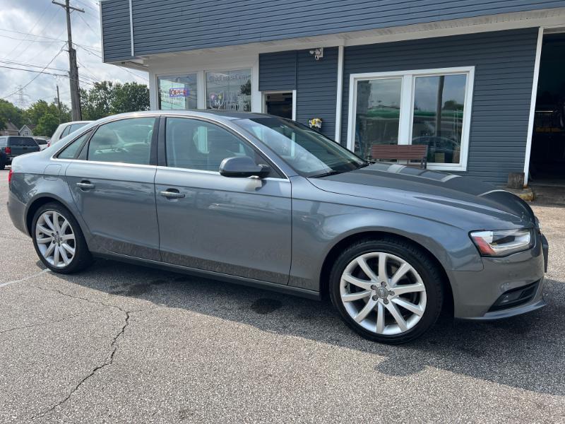 Audi A4 2.0T Sedan quattro Tiptronic 2013