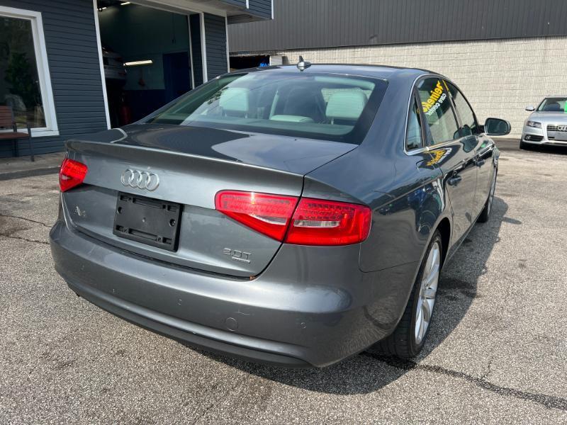 Audi A4 2.0T Sedan quattro Tiptronic 2013