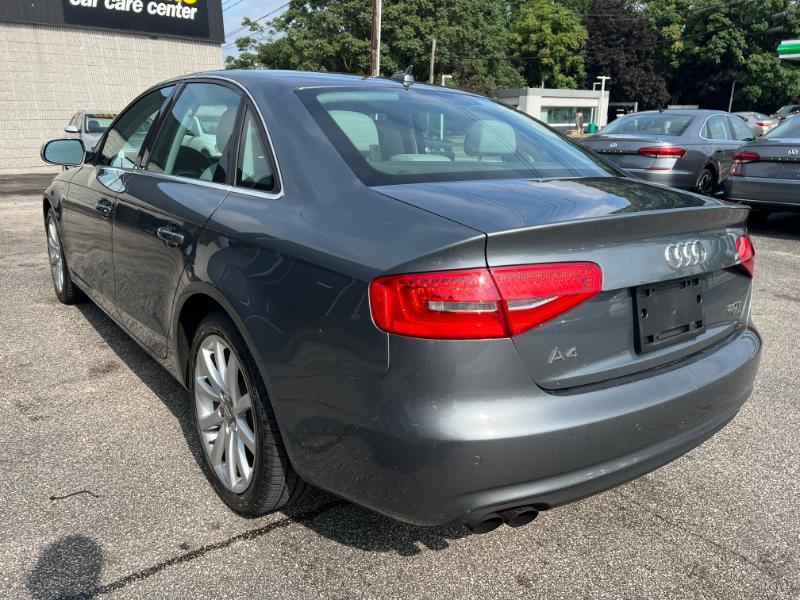 Audi A4 2.0T Sedan quattro Tiptronic 2013