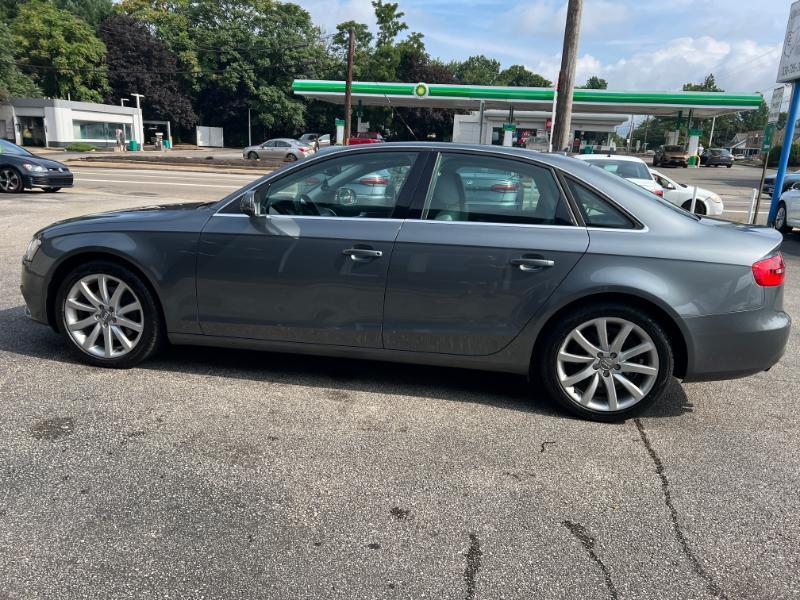 Audi A4 2.0T Sedan quattro Tiptronic 2013