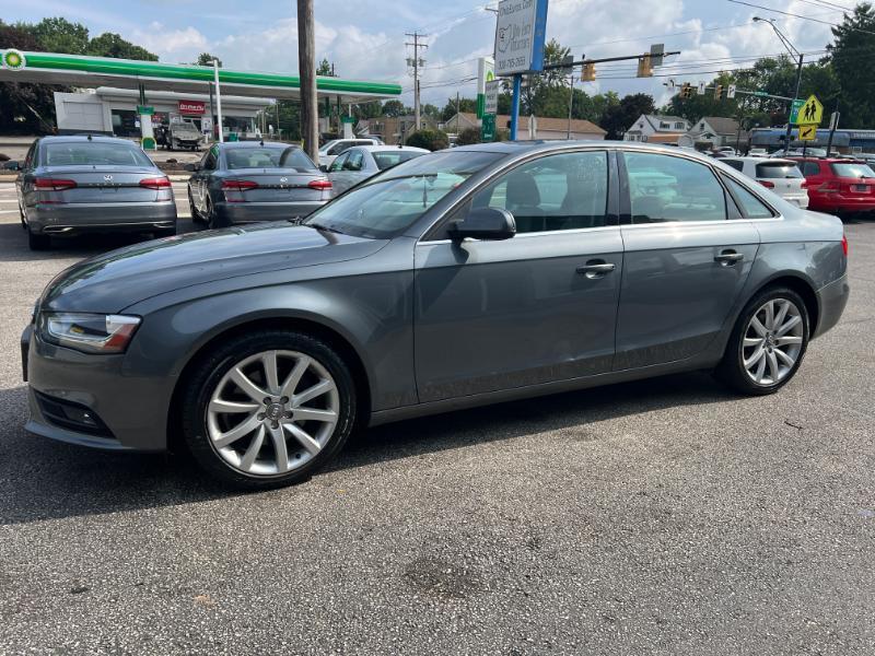 Audi A4 2.0T Sedan quattro Tiptronic 2013