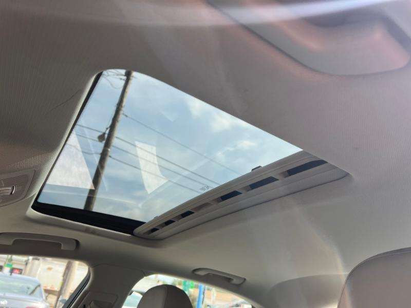 Audi A4 2.0T Sedan quattro Tiptronic 2013