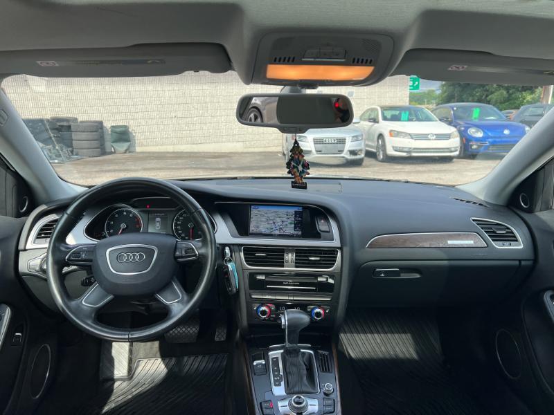 Audi A4 2.0T Sedan quattro Tiptronic 2013