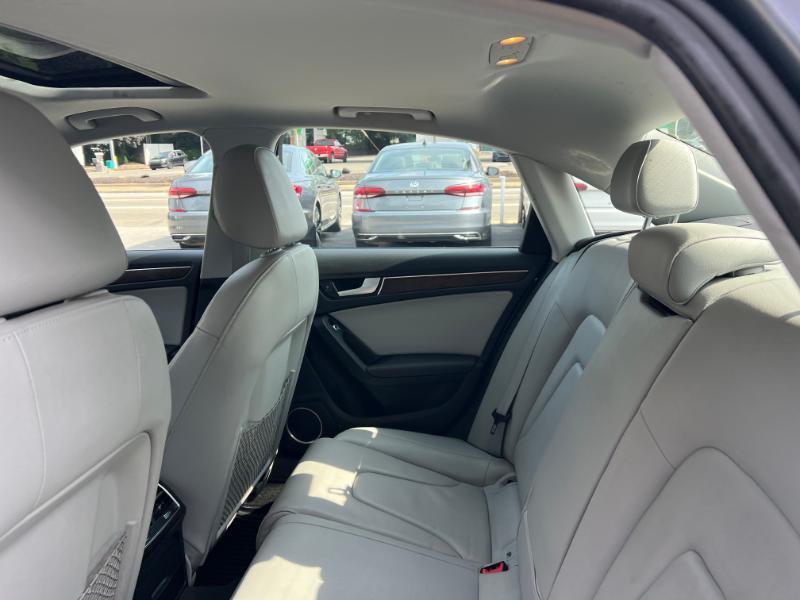 Audi A4 2.0T Sedan quattro Tiptronic 2013