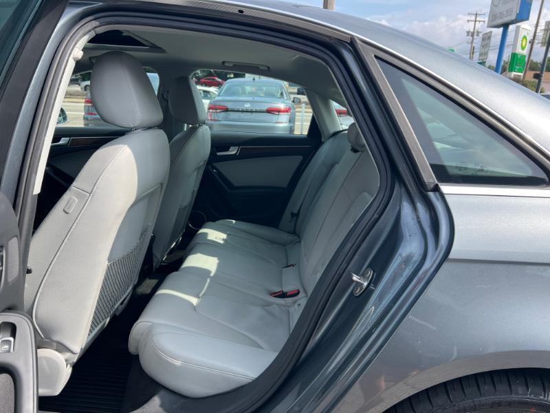 Audi A4 2.0T Sedan quattro Tiptronic 2013