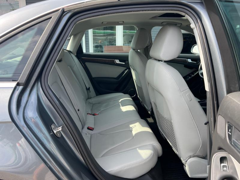 Audi A4 2.0T Sedan quattro Tiptronic 2013