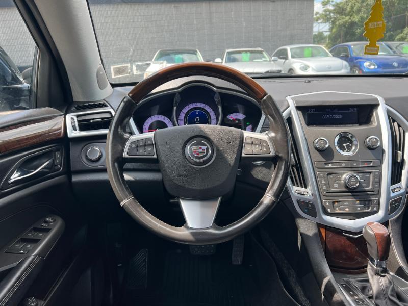 Cadillac SRX Luxury AWD 2012