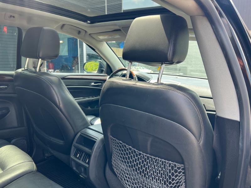 Cadillac SRX Luxury AWD 2012