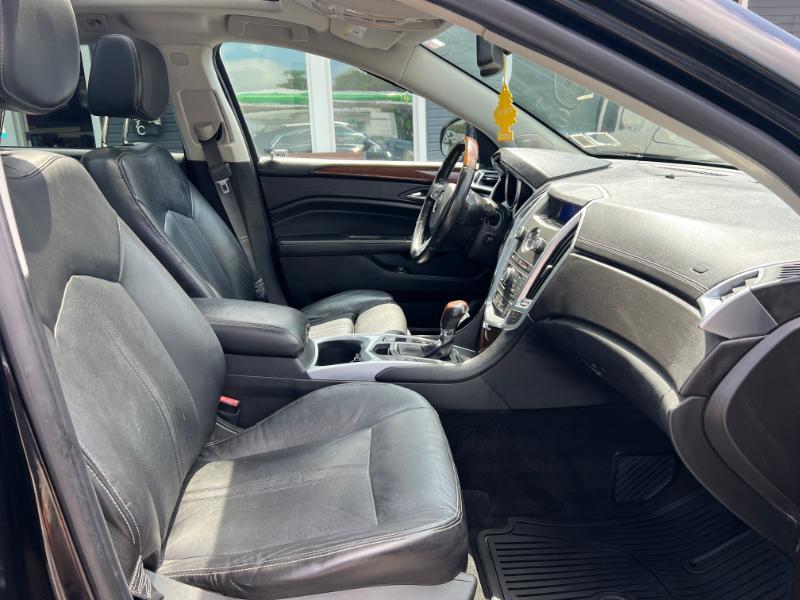 Cadillac SRX Luxury AWD 2012