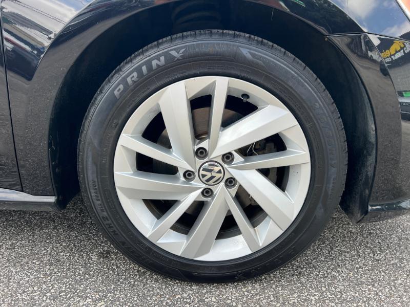Volkswagen Passat SE 2018