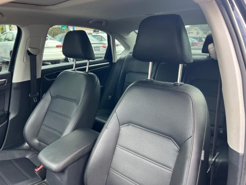 Volkswagen Passat SE 2018