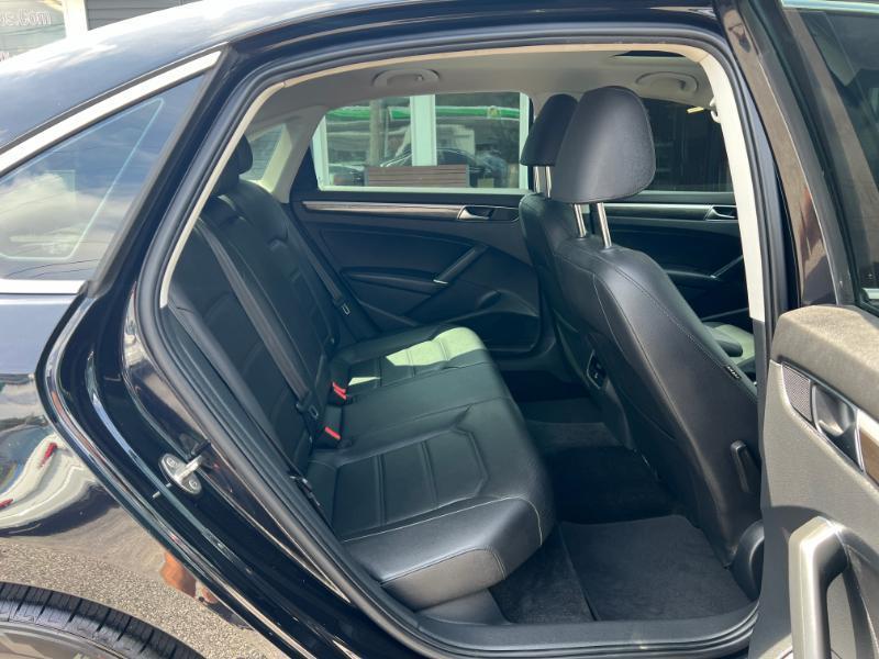 Volkswagen Passat SE 2018
