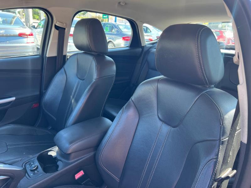 Ford Focus SE Hatch 2013