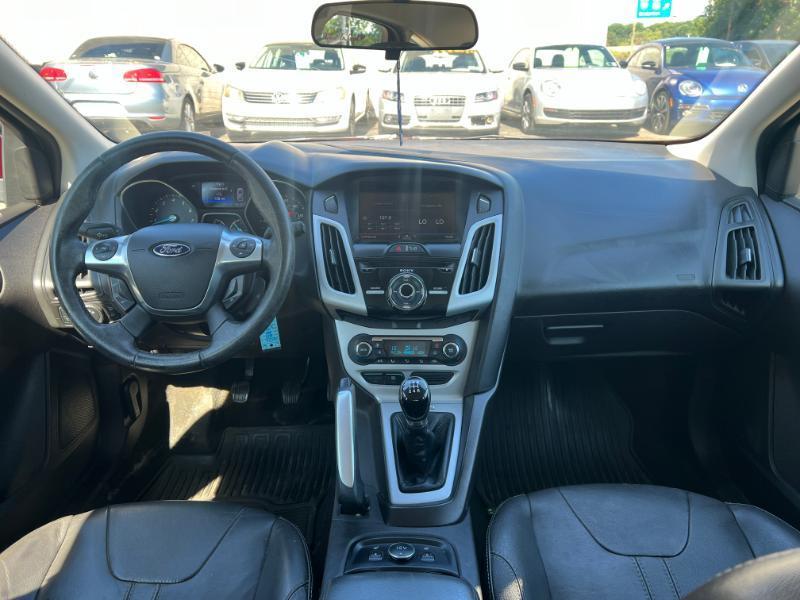 Ford Focus SE Hatch 2013