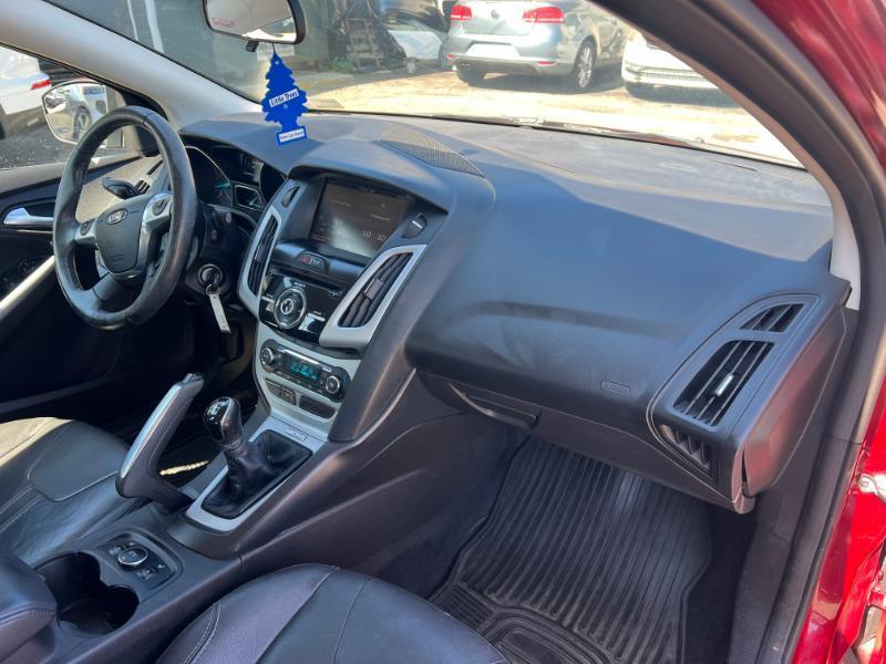 Ford Focus SE Hatch 2013