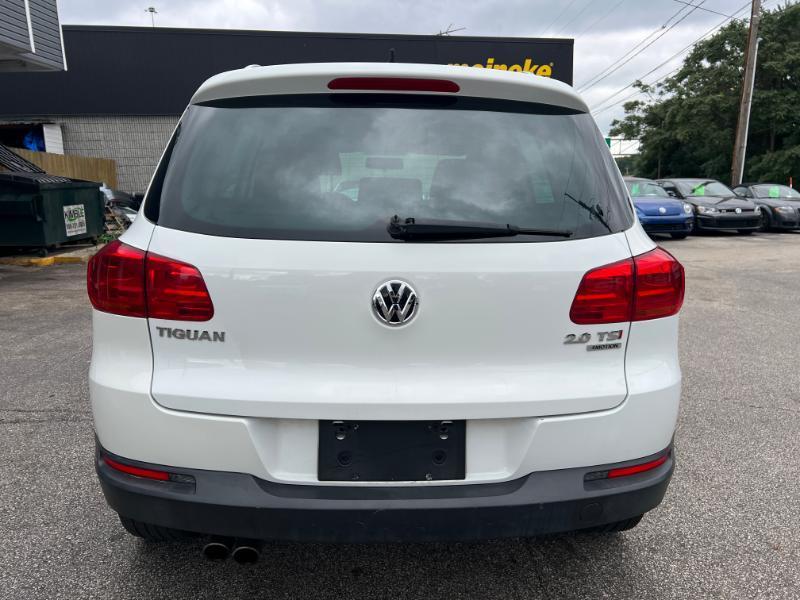 Volkswagen Tiguan S 4Motion 2015
