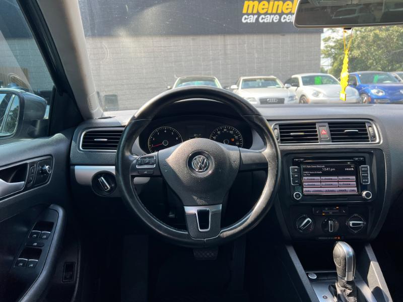Volkswagen Jetta SE 2014