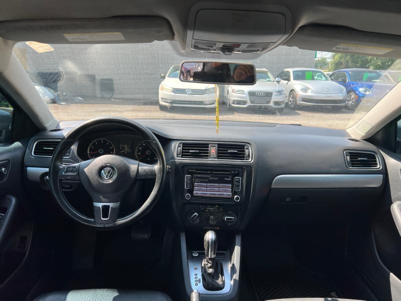 Volkswagen Jetta SE 2014