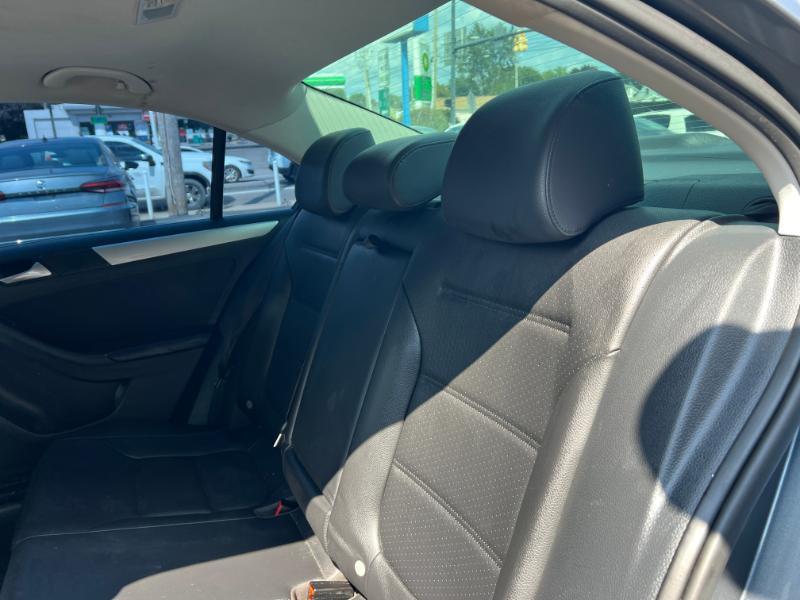 Volkswagen Jetta SE 2014