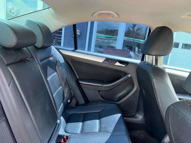 Volkswagen Jetta SE 2014