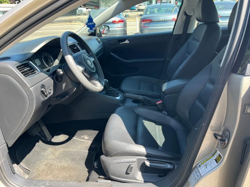 Volkswagen Jetta SE 2014
