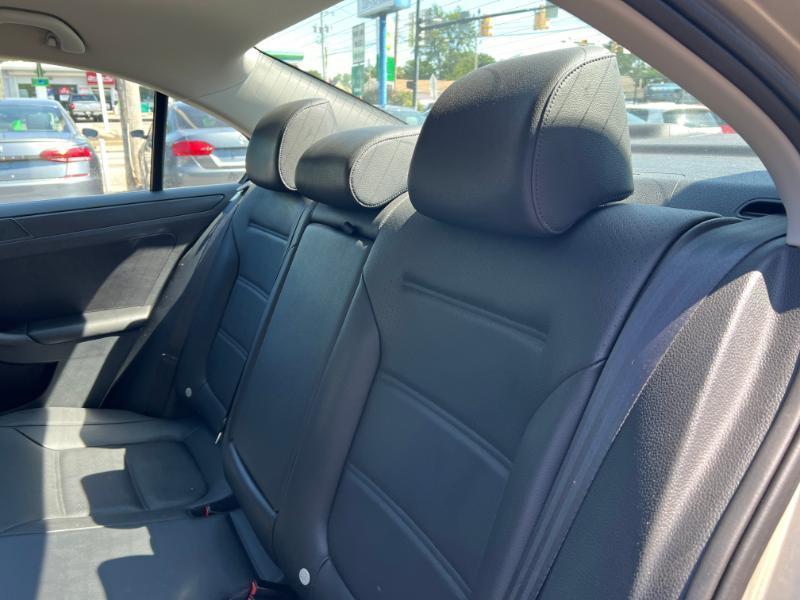 Volkswagen Jetta SE 2014