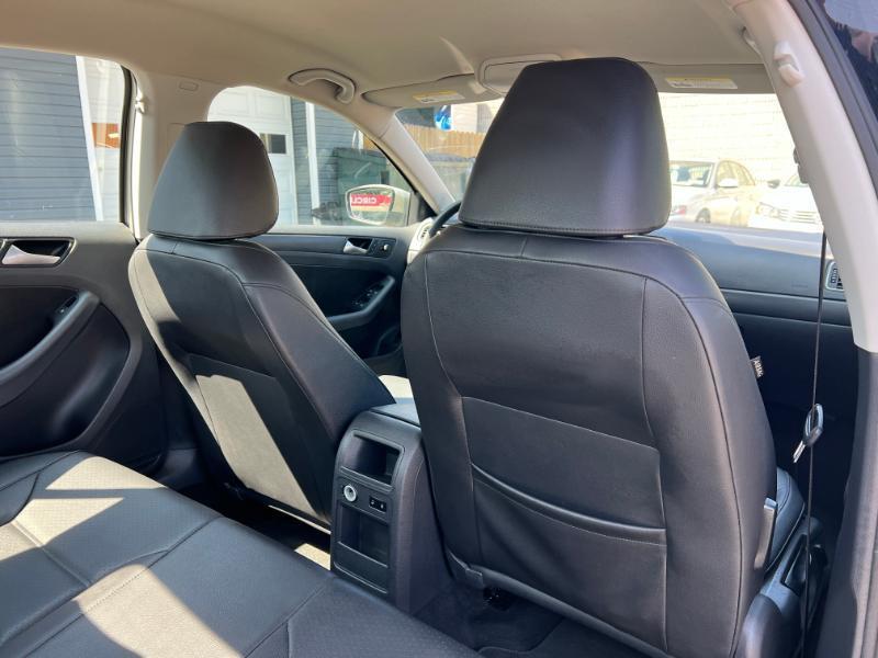Volkswagen Jetta SE 2014