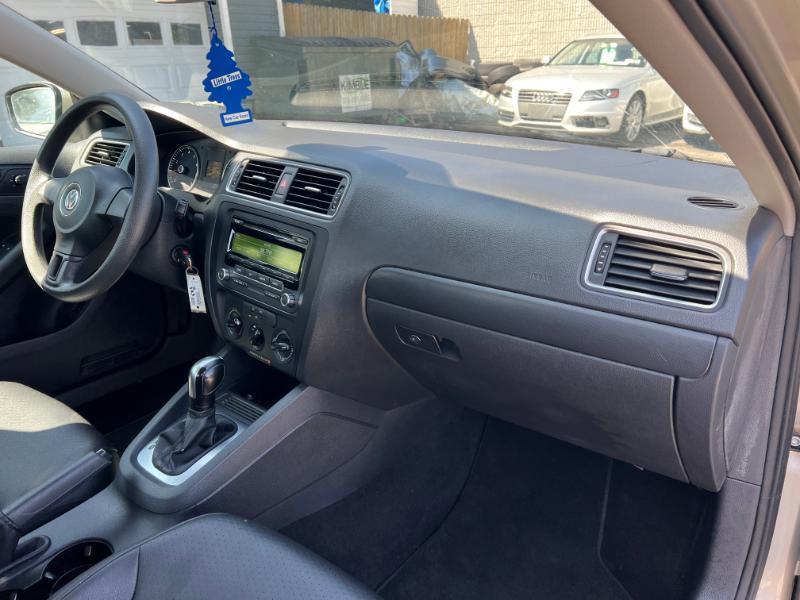 Volkswagen Jetta SE 2014